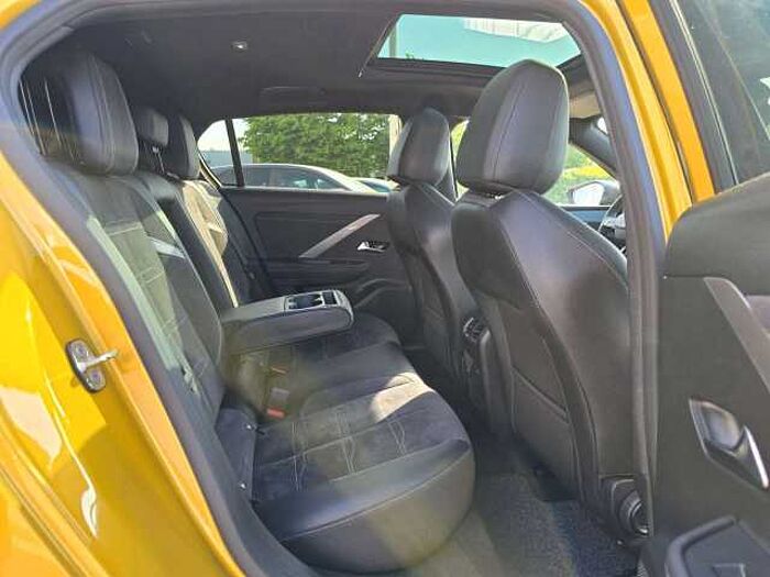 Opel Astra L Ultimate Paket PHEV Schiebedach HUD LED