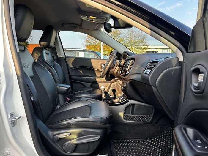 Jeep Compass Limited FWD